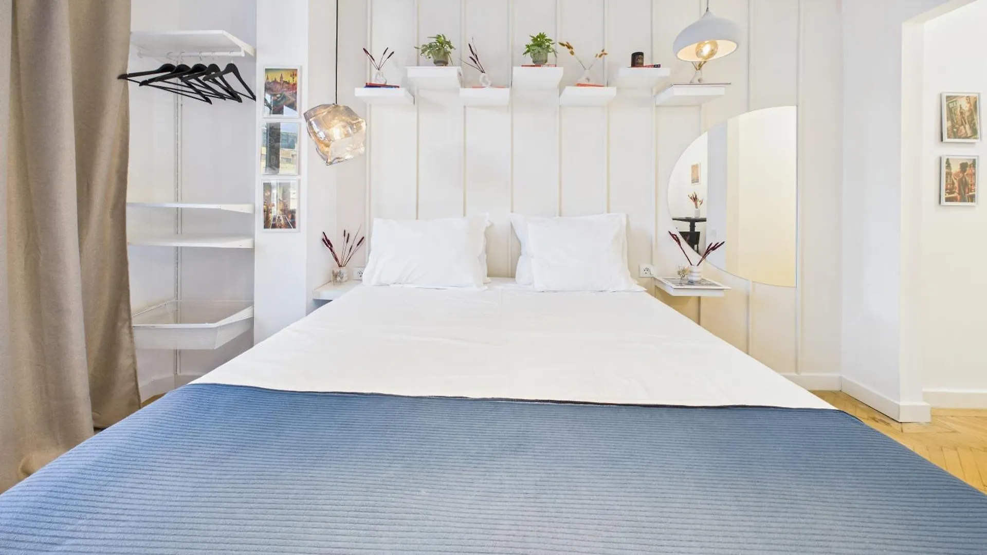 Chic Studio In The Heart Of City Bucharest 0*,  Romania