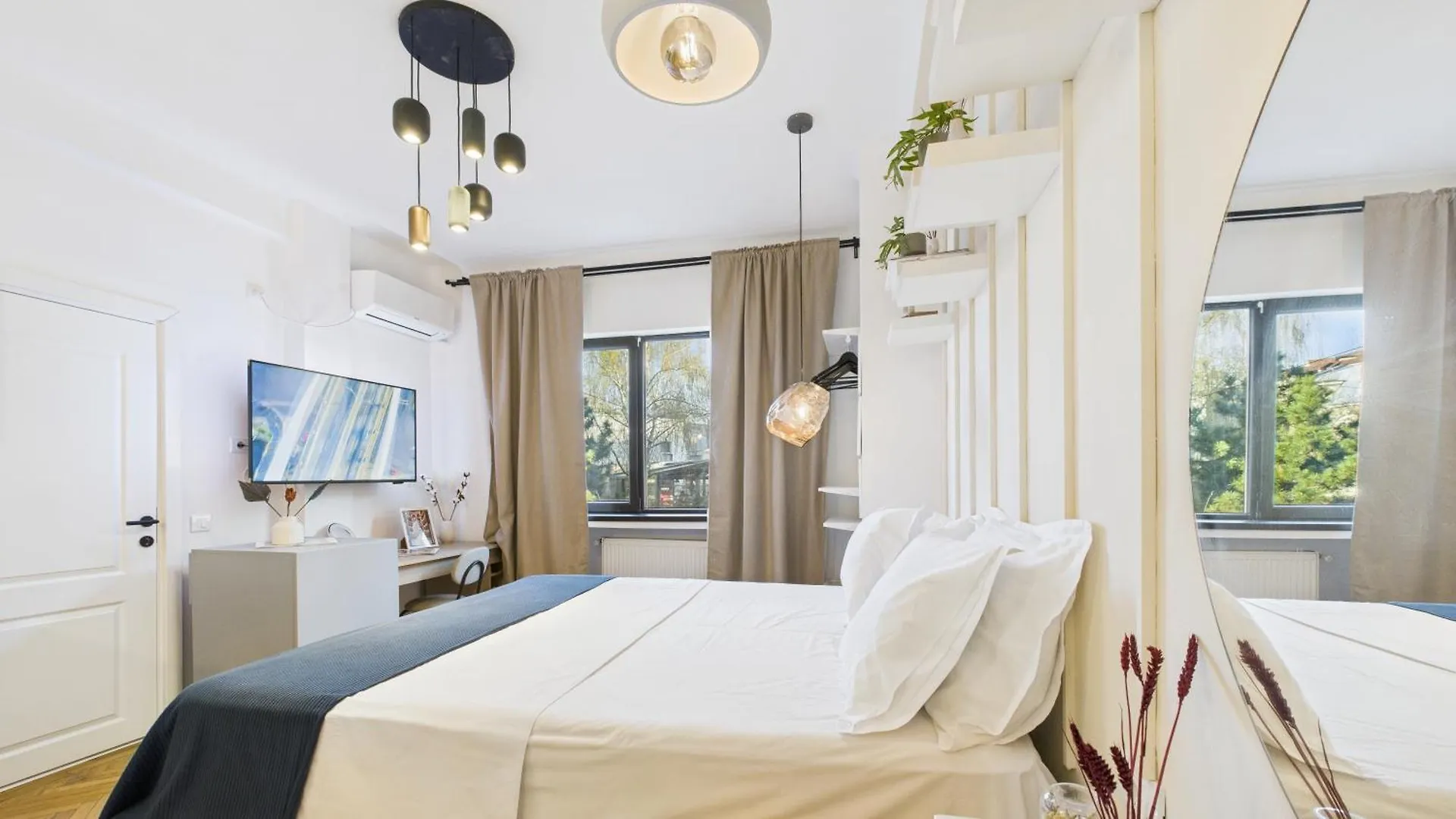 Chic Studio In The Heart Of City Bucharest 0*,  Romania