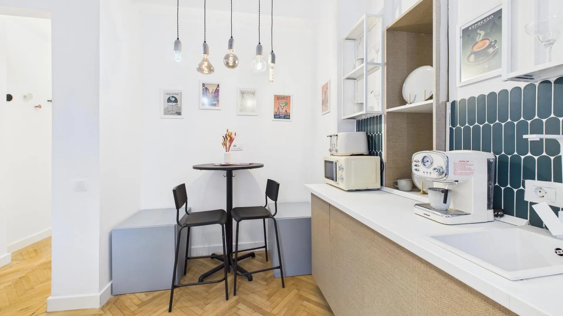 Chic Studio In The Heart Of City Bucharest Apartment